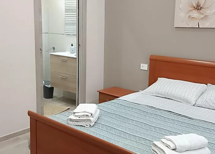 Grotthouse Tatil Evi Andria